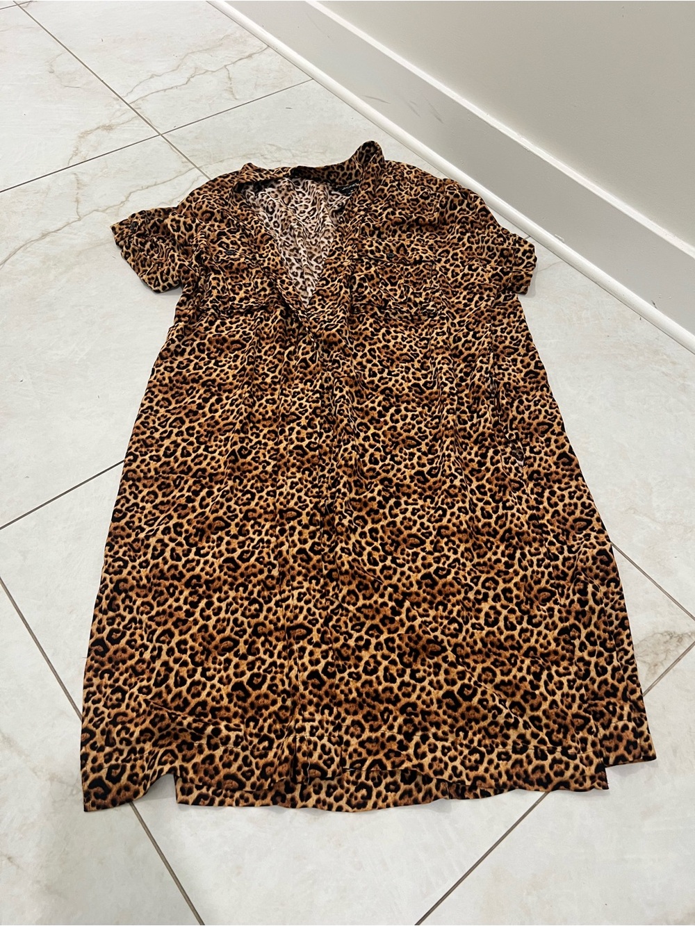 Monki Brown Leopard One Snap Front Shirt Size Medium